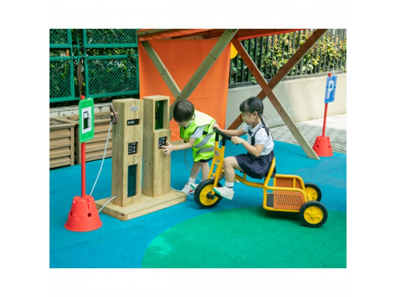 CLASSIC WORLD EDU Zestaw Dużych Znaków Drogowych 90cm - 8el CLASSIC WORLD EDU Zestaw Dużych Znaków Drogowych 90cm - 8el