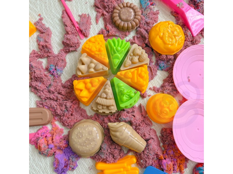 WOOPIE Piasek Kinetyczny 1,2 kg Zestaw Restauracja Stolik z Foremkami WOOPIE Piasek Kinetyczny 1,2 kg Zestaw Restauracja Stolik z Foremkami